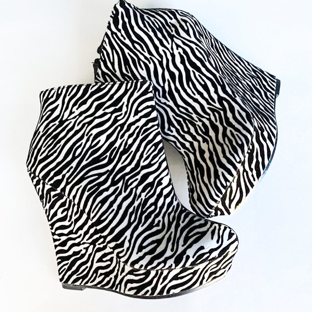 Mona Mia Women's 5.5 Zebra Platform Ankle Booties Clubwear Rave Cosplay New - Picture 2 of 5